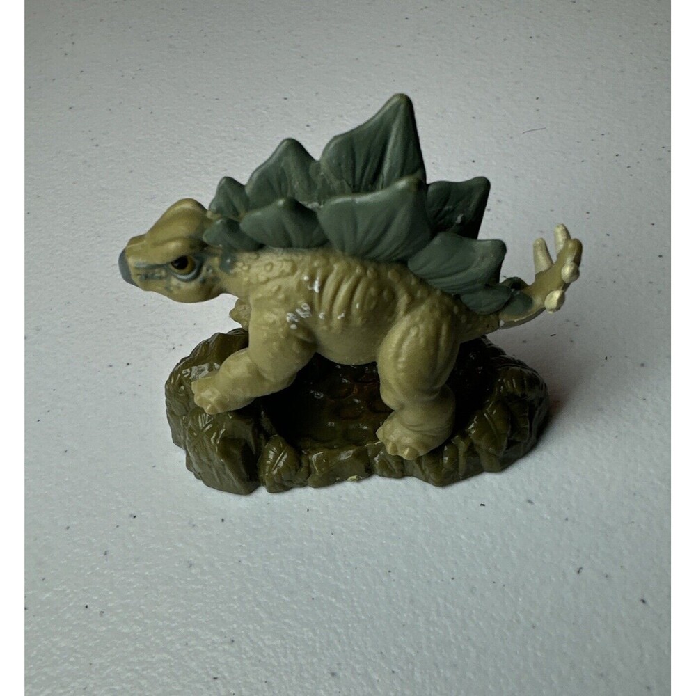 JURASSIC WORLD MINI STEGOSAURUS FIGURE 2020 Mattel